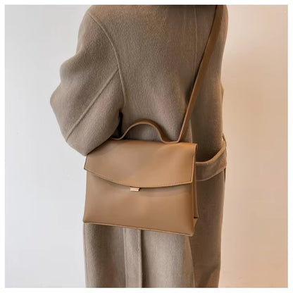 Leather Messenger Handbag (Women’s)