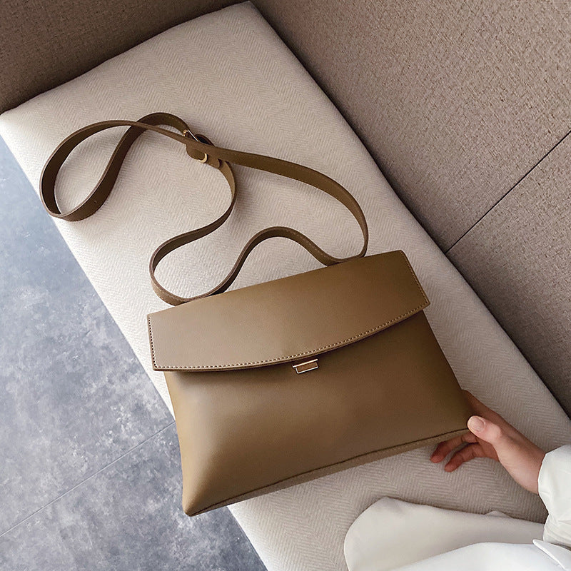 Leather Messenger Handbag (Women’s)