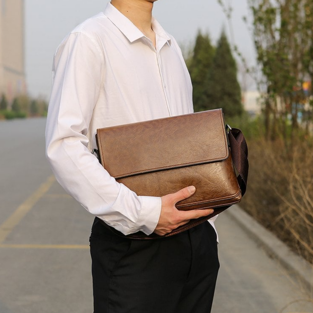 Leather Laptop Bag – Men’s