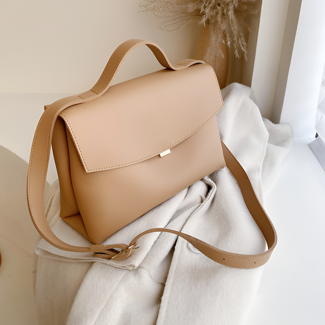 Leather Messenger Handbag (Women’s)